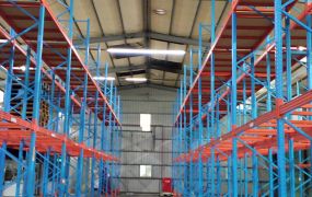 泰山交流道/挑高7米/倉庫廠房 •   新北市廠房買賣/工業地/建地/徵收農地/廠房出租