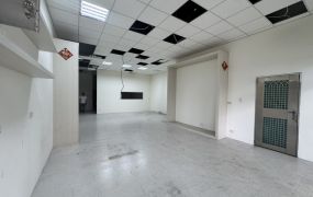 泰山貴和捷運站旁一樓廠店