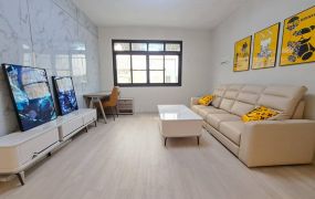 衛武營鳳新高中大明商圈邊間公寓五樓