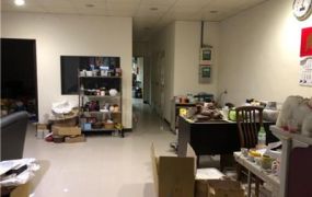 鶯歌交流道廠房