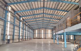 大園/挑高9米/天車廠房 •     桃園廠房工業地買賣/建地/徵收農地/廠房出租