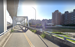 蘆竹交流道/挑高8.5米/倉庫廠房 &bull;   桃園廠房買賣/工業地/建地/徵收農地/廠房出租