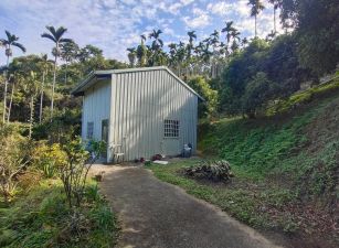 太平近學校公車景觀贈厝地