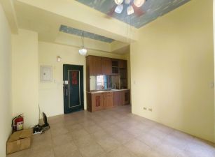 橋頭峇厘島渡假風裝潢精美大樓