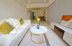 三多百貨商圈捷運R8站低公設精美三房