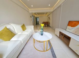 三多百貨商圈捷運R8站低公設精美三房