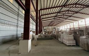 近幼獅交流道可廠登挑高4100坪碼頭廠房