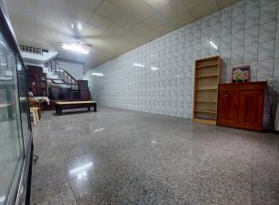 潮州市中心臨路透天大店面