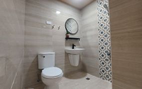 羅蘭姐姐漂亮大陽台大套房