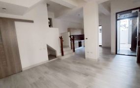 潮州運動公園全新靈感大空間邊間車墅