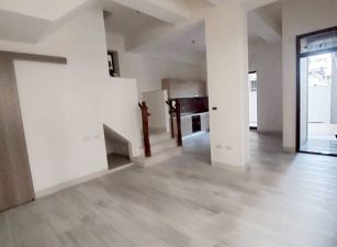 潮州運動公園全新靈感大空間邊間車墅