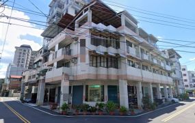 近埔里酒廠文心雕龍店面台中買屋賣房土地王劉志忠