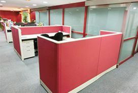 微型個人工作桌(座位)出租，包水電、網路、會議室