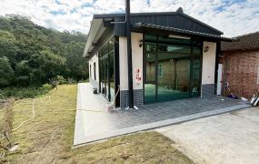 新竹縣峨嵋｜水流東｜平坦農地｜與休閒屋｜933.5坪｜1388萬