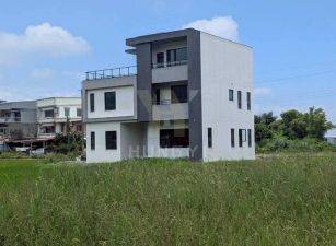 冬山河岸第一排前後臨路電梯農舍-21世紀*游力暟