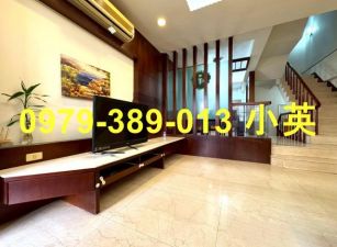 東區裕文國小孝親雙車墅