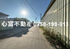 岡山空軍官校旁農地廠房