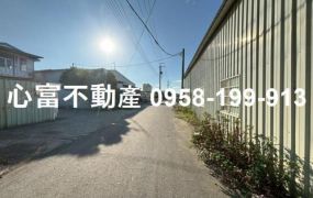 岡山空軍官校旁農地廠房