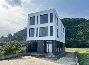 冬山近梅花湖電梯農舍-21世紀*游力暟