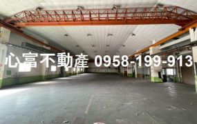 附天車!!梓官台17旁倉儲廠房