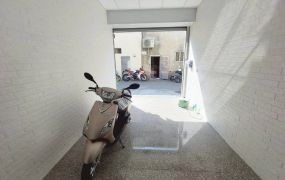 台南市安南區近海東國小全新整修透天車墅