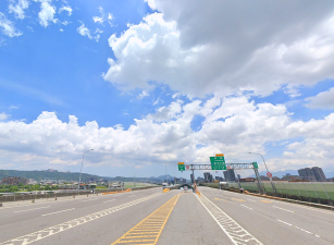 新莊/20米路/挑高廠房(乙工) &bull;    新北市廠房買賣/工業地/建地/徵收農地/廠房出租