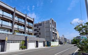 土地珠寶專才【仁武澄清湖特定區建地｜99.9坪】