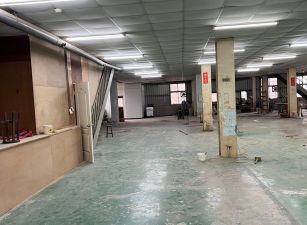 琪琪🐝推~近土城交流道65快速道永寧轉運站旁車貨梯廠房