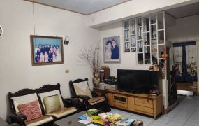 西屯區黎明路活路孝親透天