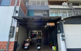 新港車庫透天收租套房09-524