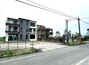 永慶許書豪★近冬山河畔全新可民宿電梯農舍