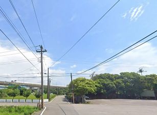 青埔棒球場高鐵南路旁農地