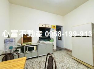 岡山老街人潮店住(近壽天國小、公園、醫院)