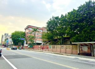 八德區公所漂亮小建地