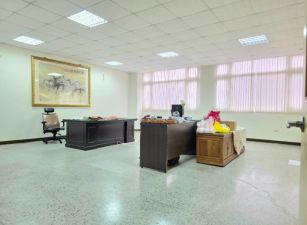 八德交流道廠房