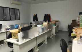 琪琪🐝推~近五股交流道產業園區冷凍倉儲廠1樓