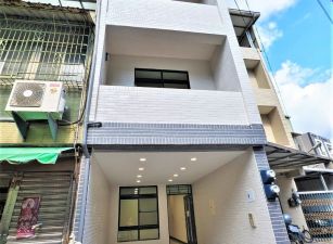 仁武高中4樓翻新車庫透天