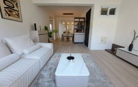 鹽埕大舞台商圈輕軌C16站公寓五樓