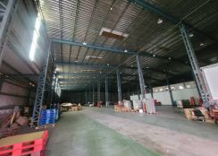 高雄/挑高8.7米/碼頭/倉庫廠房  &bull;    高雄廠房工業地買賣/建地/徵收農地/廠房出租