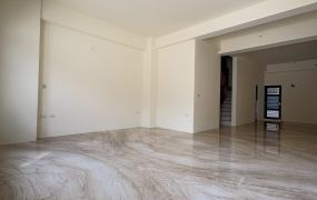 劉厝4車庫全新完工電梯別墅09-545 05-2337228