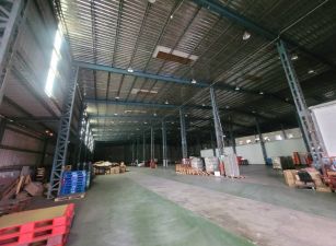 高雄/挑高8.7米/碼頭/倉庫廠房  &bull;    高雄廠房工業地買賣/建地/徵收農地/廠房出租