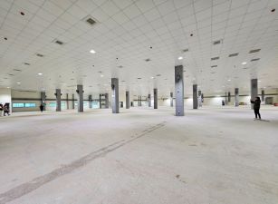 近楊梅校前交流道挑高SRC廠房12106坪5500KW大電力