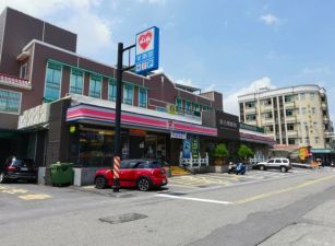 鹿谷廣興國小旁全新未住雙車位獨棟別墅台中買屋賣房 土地王劉志忠