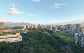 獨家專租。理想家「學區正對面｜溫馨簡潔三房」