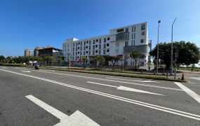 獨家專租。理想家「學區正對面｜溫馨簡潔三房」