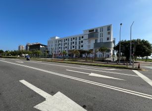 獨家專租。理想家「學區正對面｜溫馨簡潔三房」