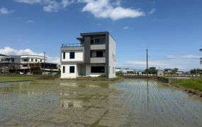 永慶許書豪★冬山河岸第一排雙面路電梯農舍