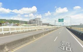 草屯/大面寬/12米路/方正工業地 &bull;    南投工業地廠房買賣/建地/徵收農地/廠房出租