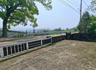 新竹縣峨嵋鄉｜映湖休閒莊園｜400.2坪｜售價460萬