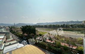 中彰投工業地 區段徵收農地 大里河畔電梯車庫新墅D